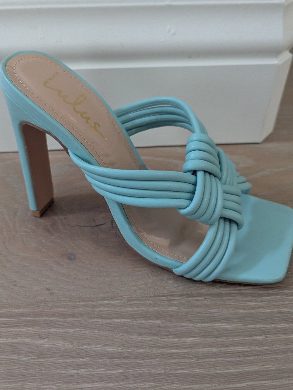 Shoes - Picture 3 of 4